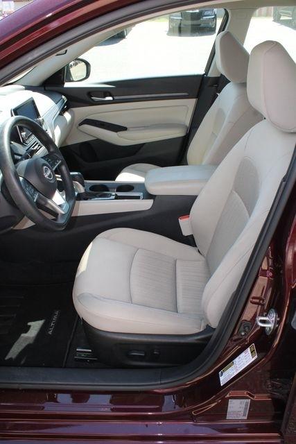 Nissan Altima SV FWD 2025