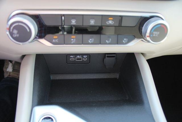 Nissan Altima SV FWD 2025