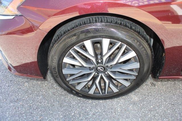 Nissan Altima SV FWD 2025