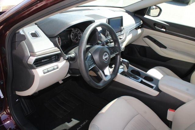 Nissan Altima SV FWD 2025