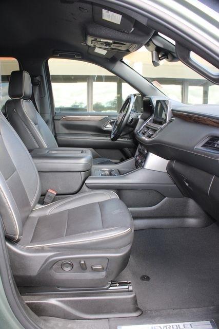 Chevrolet Suburban 2WD 4dr Premier 2023