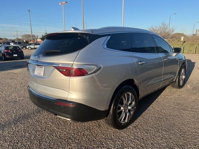 Buick Enclave FWD 4dr Premium 2022