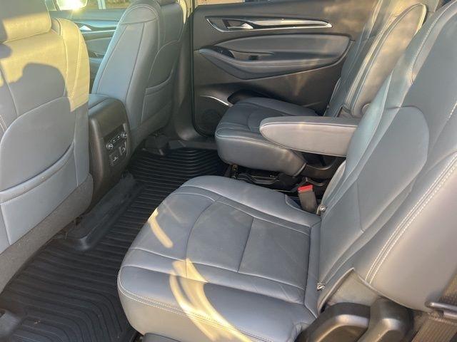 Buick Enclave FWD 4dr Premium 2022