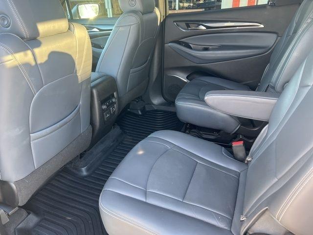 Buick Enclave FWD 4dr Premium 2022