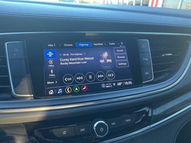 Buick Enclave FWD 4dr Premium 2022