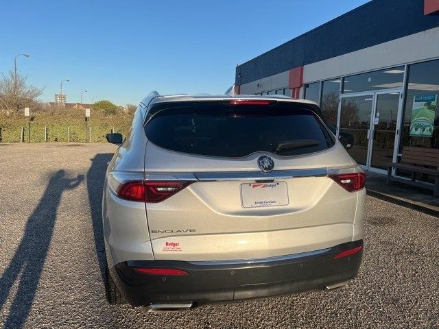 Buick Enclave FWD 4dr Premium 2022