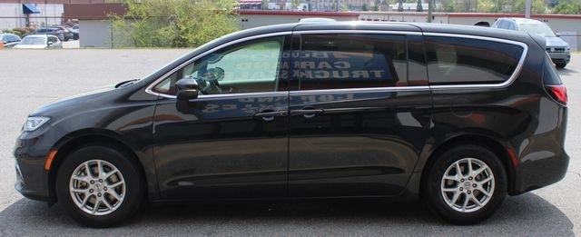 Chrysler Pacifica Touring L FWD 2023