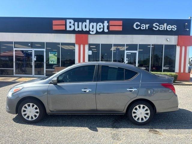 Nissan Versa Sedan SV CVT 2018
