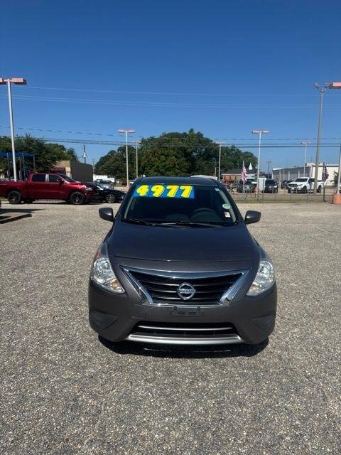 Nissan Versa Sedan SV CVT 2018