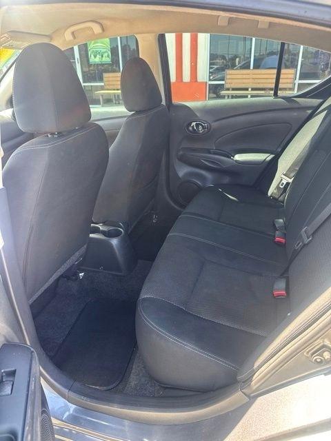 Nissan Versa Sedan SV CVT 2018