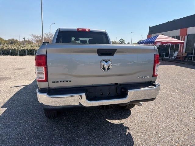 RAM 2500 Big Horn 4x4 Crew Cab 6'4" Box 2024