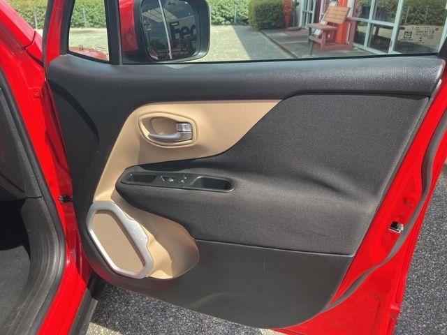 Jeep Renegade FWD 4dr Latitude 2016