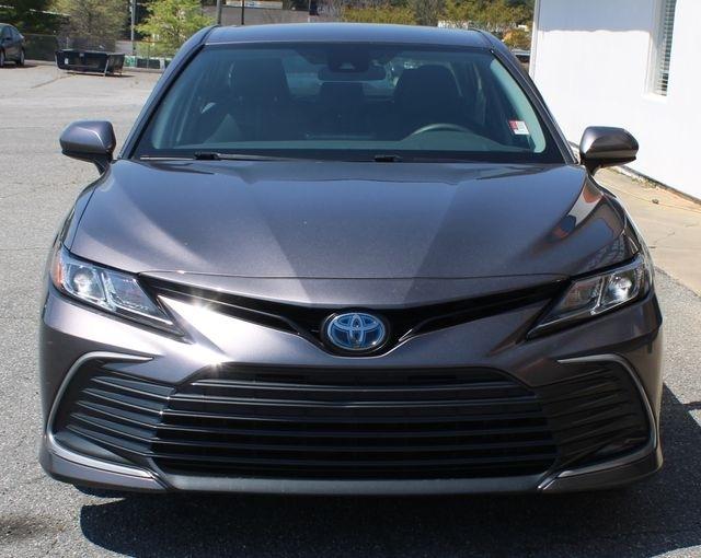 Toyota Camry Hybrid LE CVT (Natl) 2022