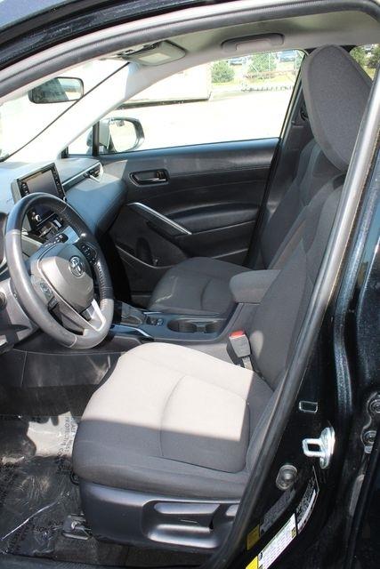 Toyota Corolla Cross LE 2WD (Natl) 2022