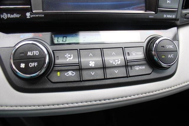 Toyota RAV4 Adventure FWD (Natl) 2018