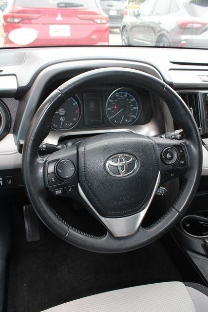 Toyota RAV4 Adventure FWD (Natl) 2018