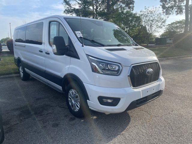 Ford Transit Passenger Wagon T-350 148" Low Roof XLT RWD 2023
