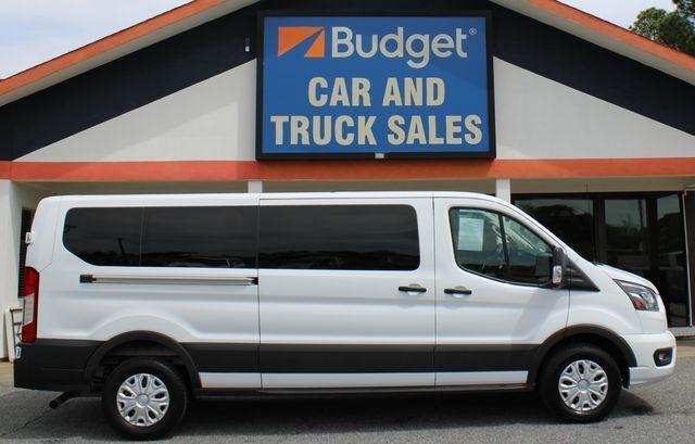 Ford Transit Passenger Wagon T-350 148" Low Roof XLT RWD 2023