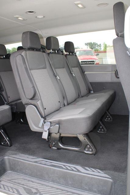 Ford Transit Passenger Wagon T-350 148" Low Roof XLT RWD 2023