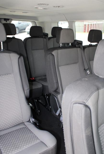 Ford Transit Passenger Wagon T-350 148" Low Roof XLT RWD 2023