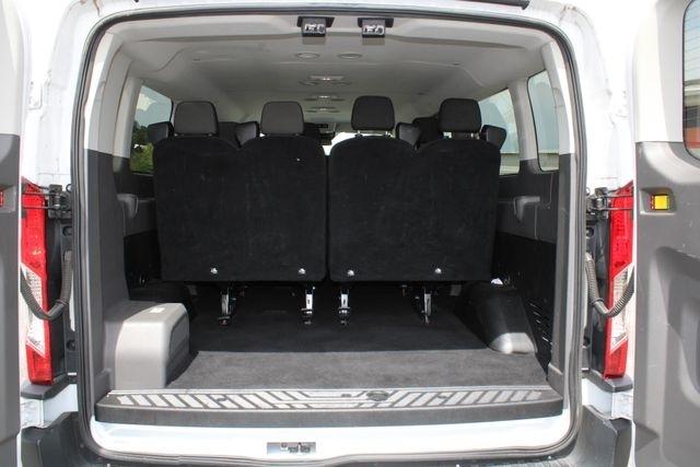 Ford Transit Passenger Wagon T-350 148" Low Roof XLT RWD 2023