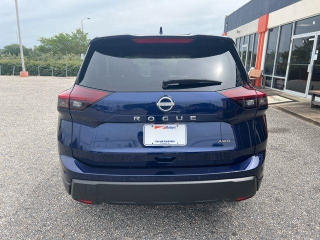 Nissan Rogue AWD SV 2025