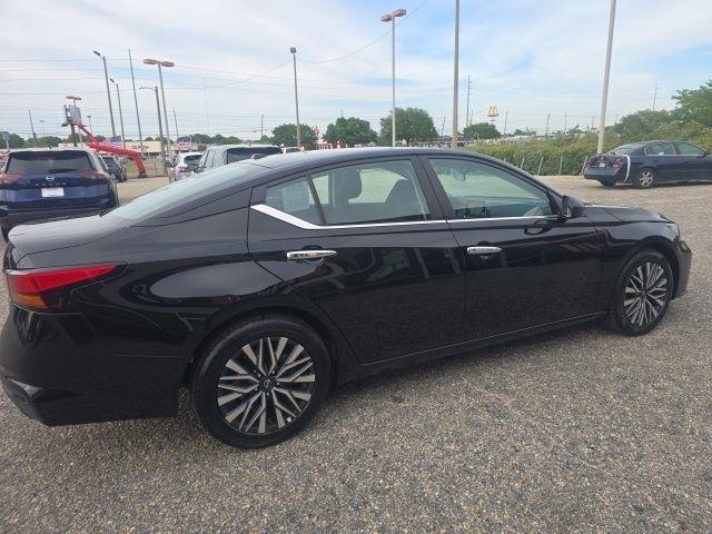 Nissan Altima SV FWD 2025