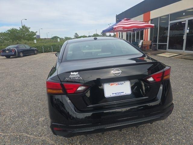 Nissan Altima SV FWD 2025