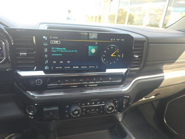 Chevrolet Silverado 1500 4WD Crew Cab 147" LTZ 2024