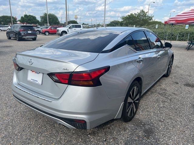 Nissan Altima 2.5 SL Sedan 2021