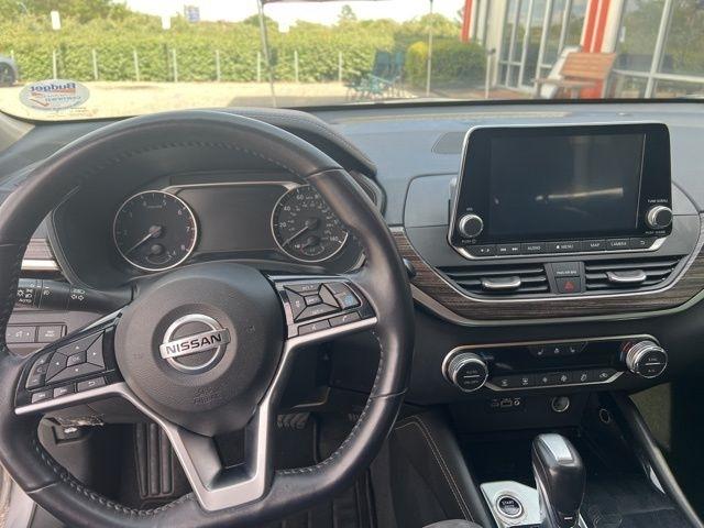 Nissan Altima 2.5 SL Sedan 2021