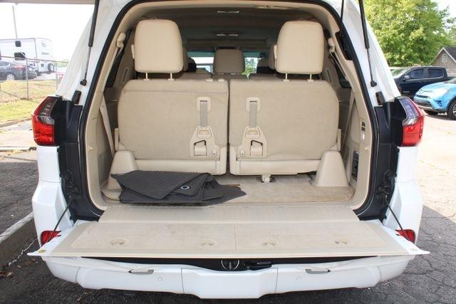 Lexus LX 570 4WD 4dr 2016