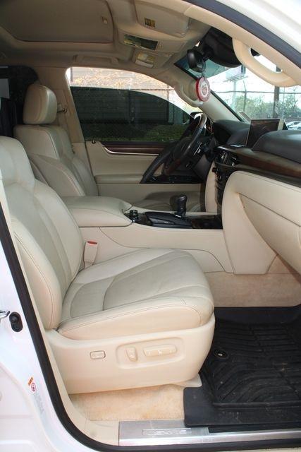 Lexus LX 570 4WD 4dr 2016