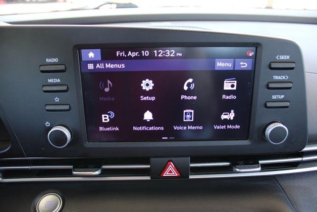 Hyundai Elantra SEL IVT 2023