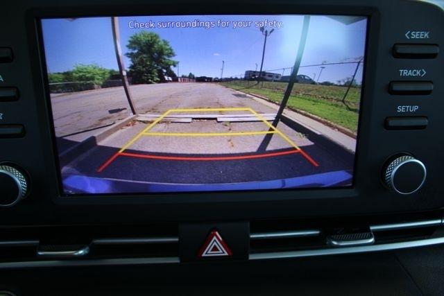 Hyundai Elantra SEL IVT 2023