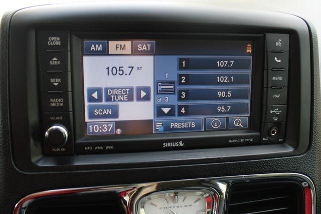 Chrysler Town & Country 4dr Wgn Touring 2013