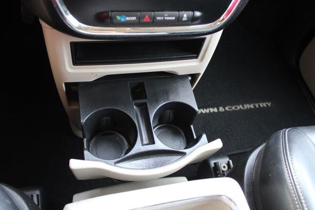 Chrysler Town & Country 4dr Wgn Touring 2013