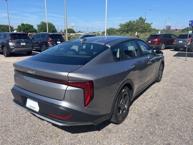 Kia K4 LXS FWD 2025
