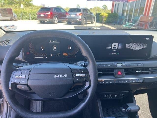 Kia K4 LXS FWD 2025