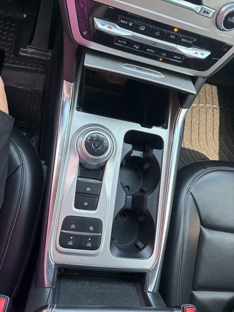 Ford Explorer XLT RWD 2022