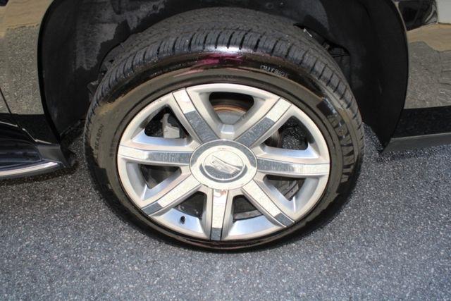 Cadillac Escalade ESV 4WD 4dr Premium Luxury 2019