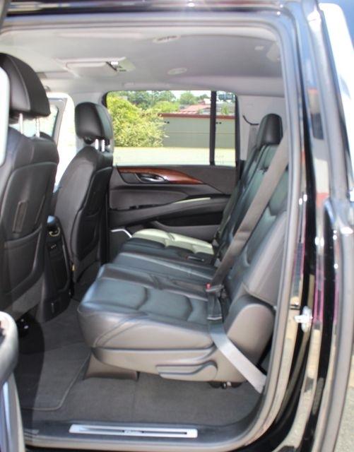 Cadillac Escalade ESV 4WD 4dr Premium Luxury 2019