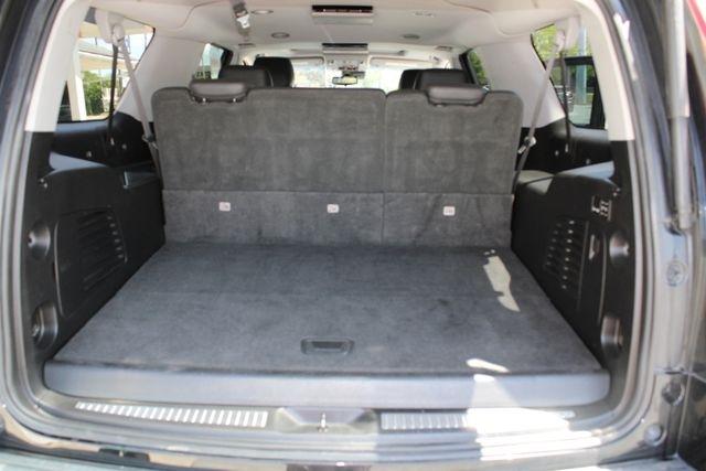 Cadillac Escalade ESV 4WD 4dr Premium Luxury 2019