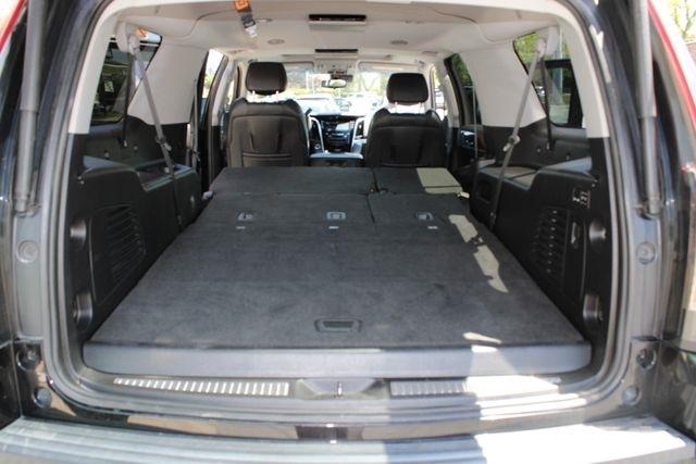 Cadillac Escalade ESV 4WD 4dr Premium Luxury 2019