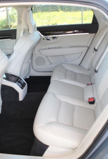 Volvo S90 T5 FWD Momentum 2018