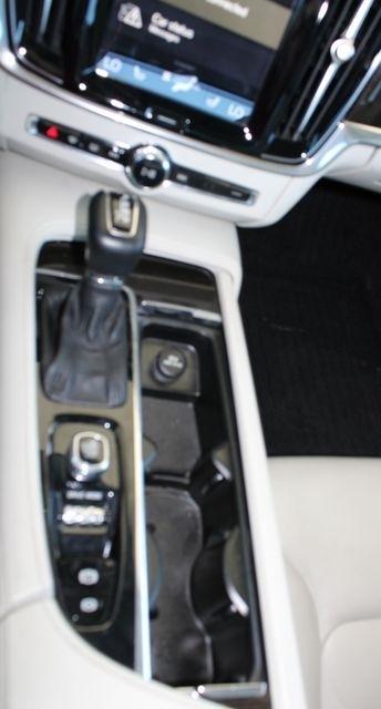 Volvo S90 T5 FWD Momentum 2018