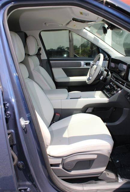 Hyundai Santa Fe SEL FWD 2025