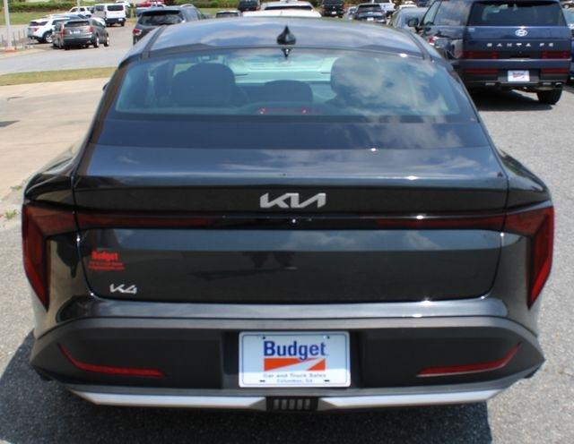Kia K4 LXS FWD 2025