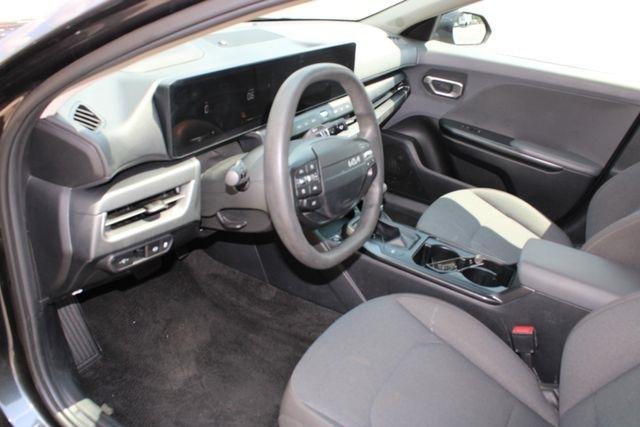 Kia K4 LXS FWD 2025