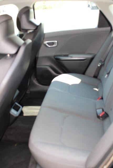 Kia K4 LXS FWD 2025